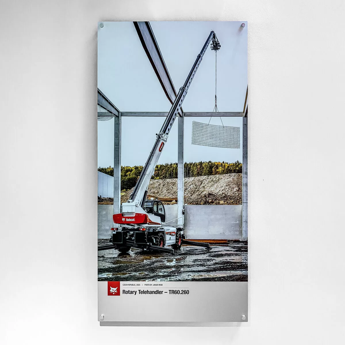 Aluminium poster – TR60.260 telehandler on a construction site